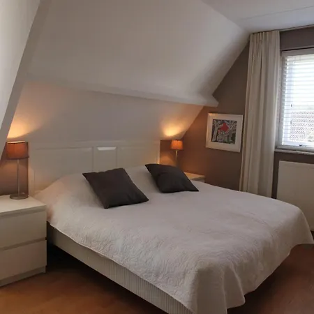 Villa With Garden Views Groet