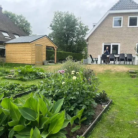 Villa With Garden Views *
