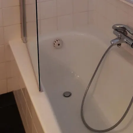 With Garden Views Грут